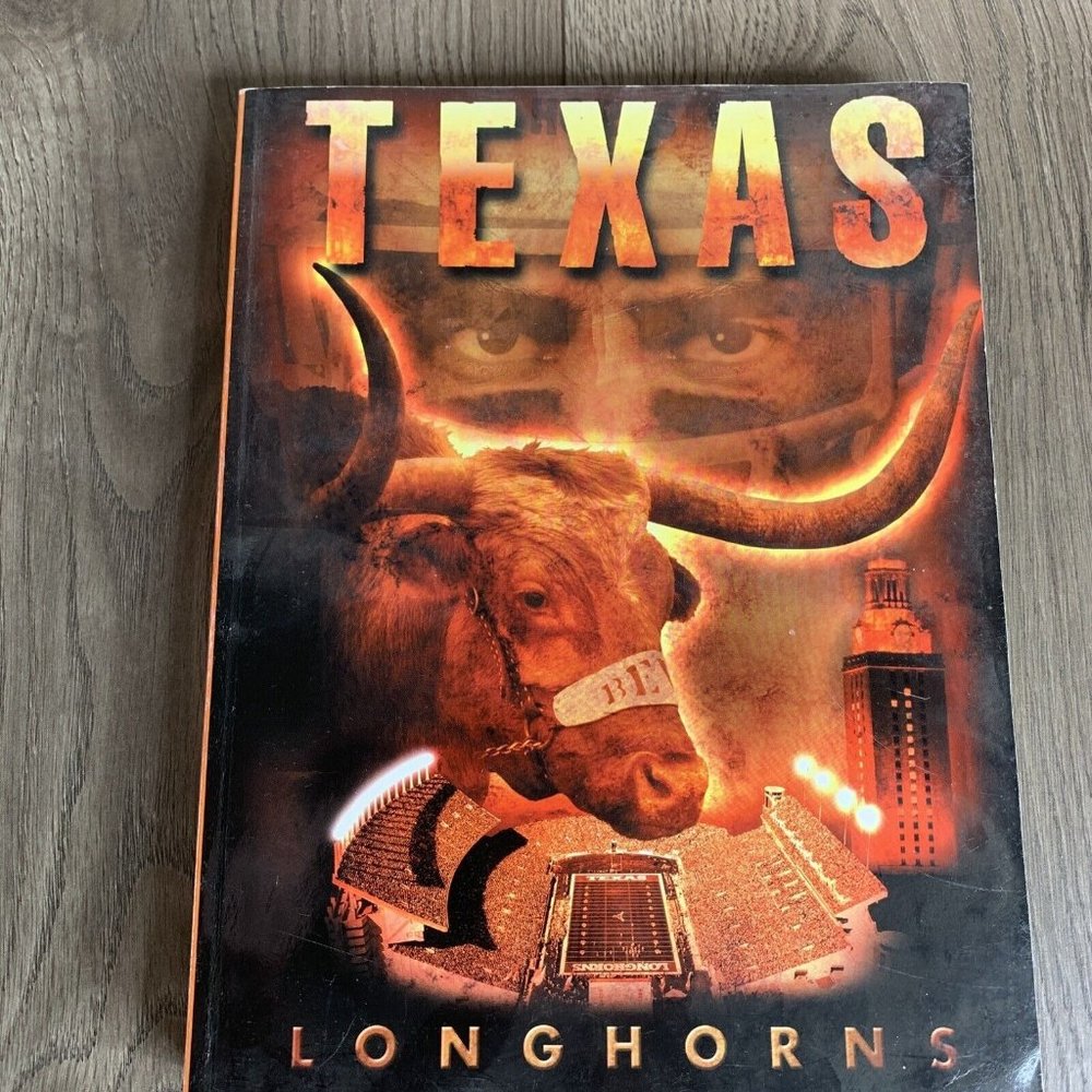 2002 Texas Football Media Guide - Cedric Benson, Derrick Johnson UT Longhorns
